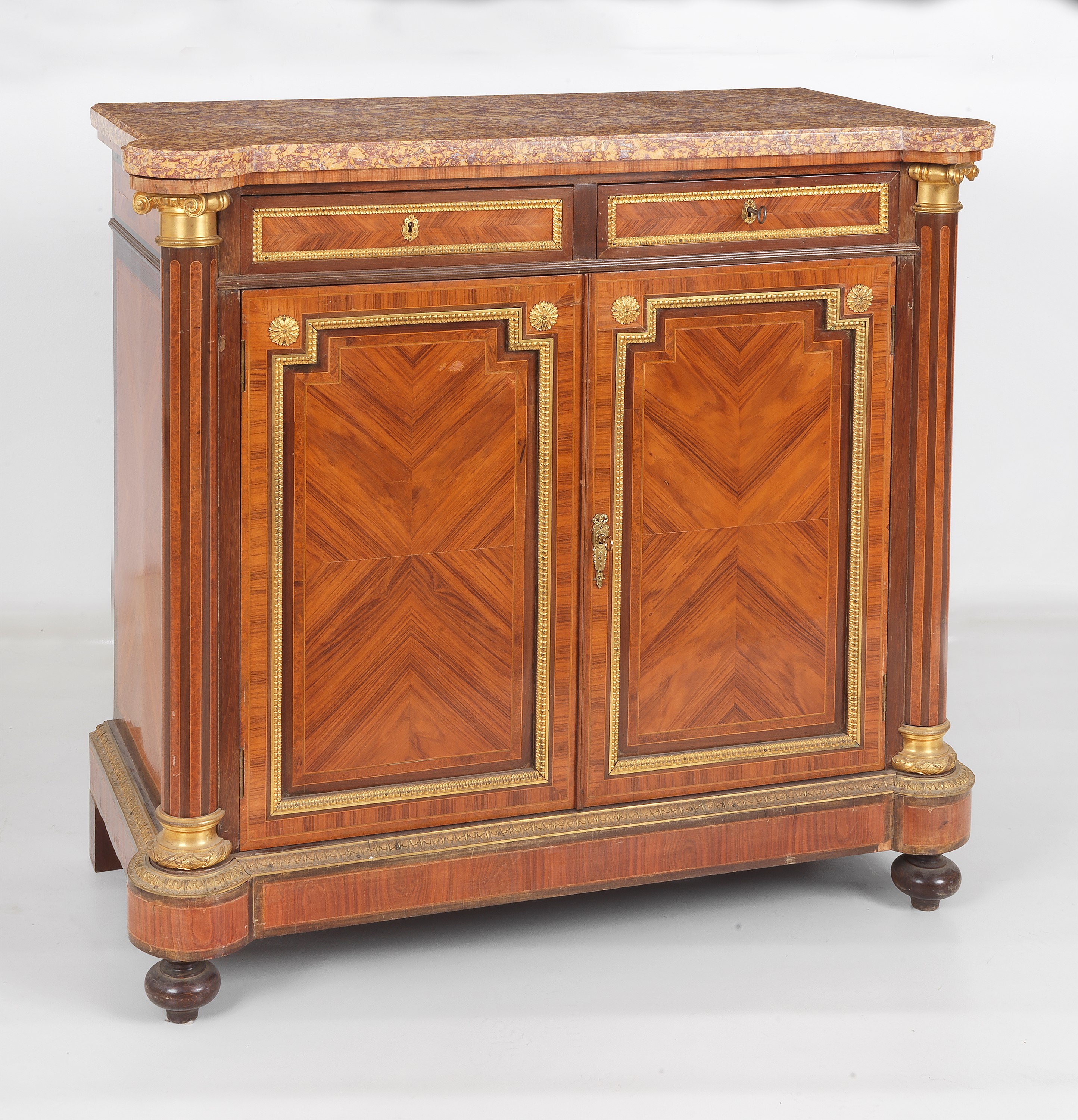 Antica credenza francese Napoleone III in ebano viola, bois de rose e mogano, con filettature int...