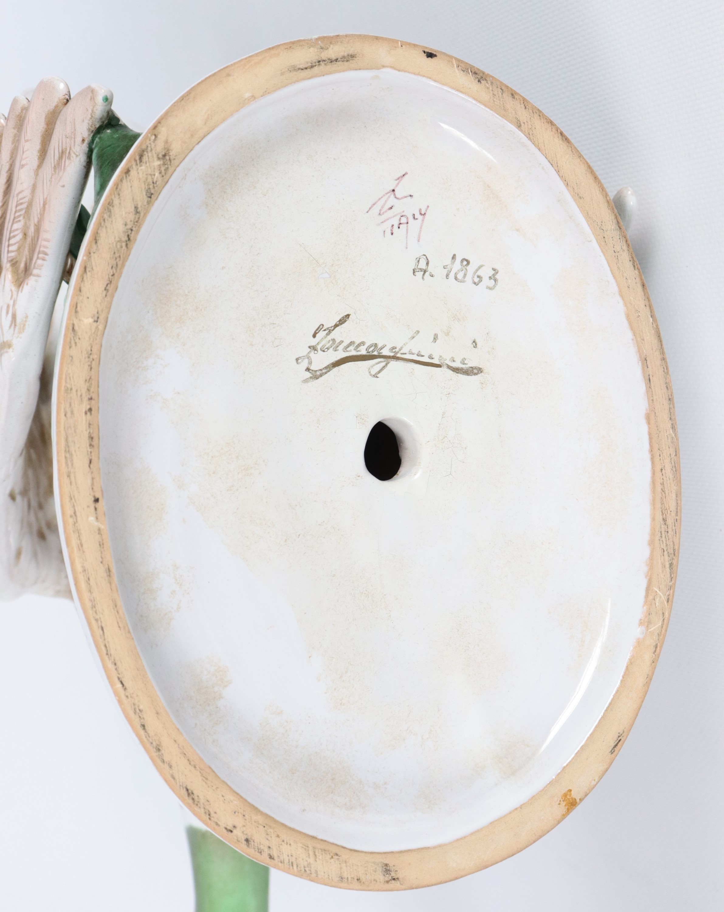 Firmata. "Anatra", scultura in ceramica smaltata interamente decorata a varie policrome. Anni '40...