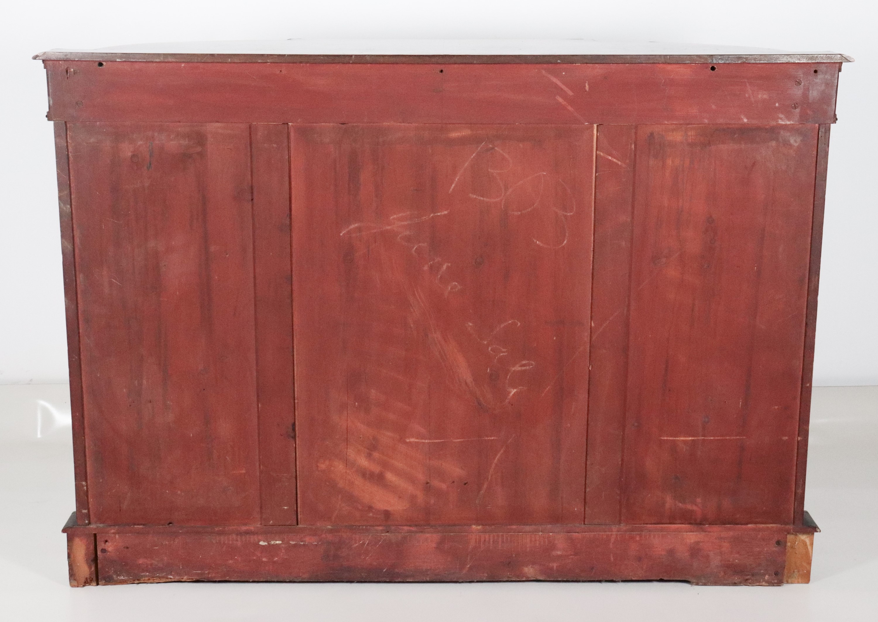 Antica servante francese Napoleone III, a forma semiovale bombata in noce, con intarsi in legno s...