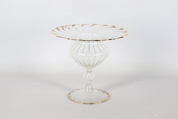 Vaso portafiori in vetro soffiato di Murano lavorato a spirali con bordi dorati