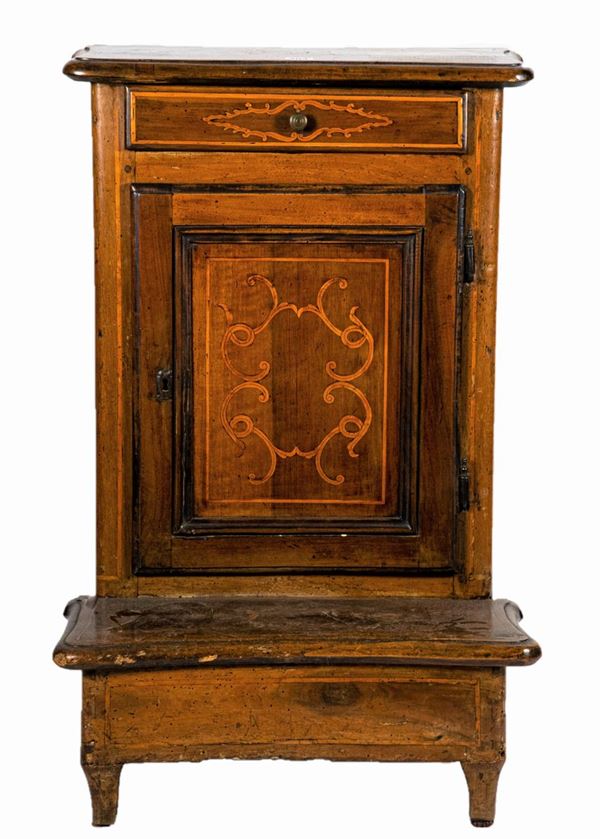 Piedmontese kneeler