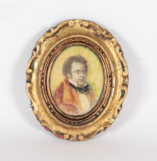 "Camillo Benso di Cavour", antica piccola miniatura ovale in cornicetta in legno dorato e intagliato