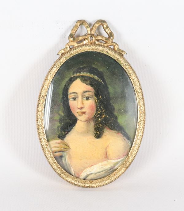 "Ritratto di ragazza con coroncina", miniatura ovale in cornicetta dorata