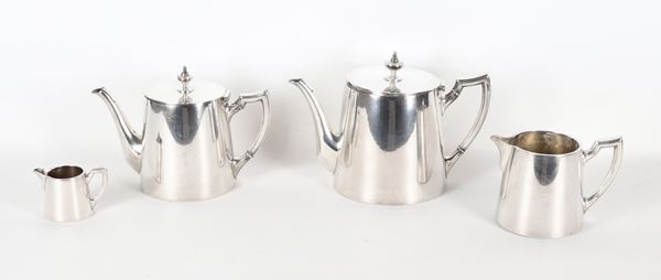 Servizio da caffè in metallo argentato: due caffettiere, lattiera e zuccheriera (4 pz.)