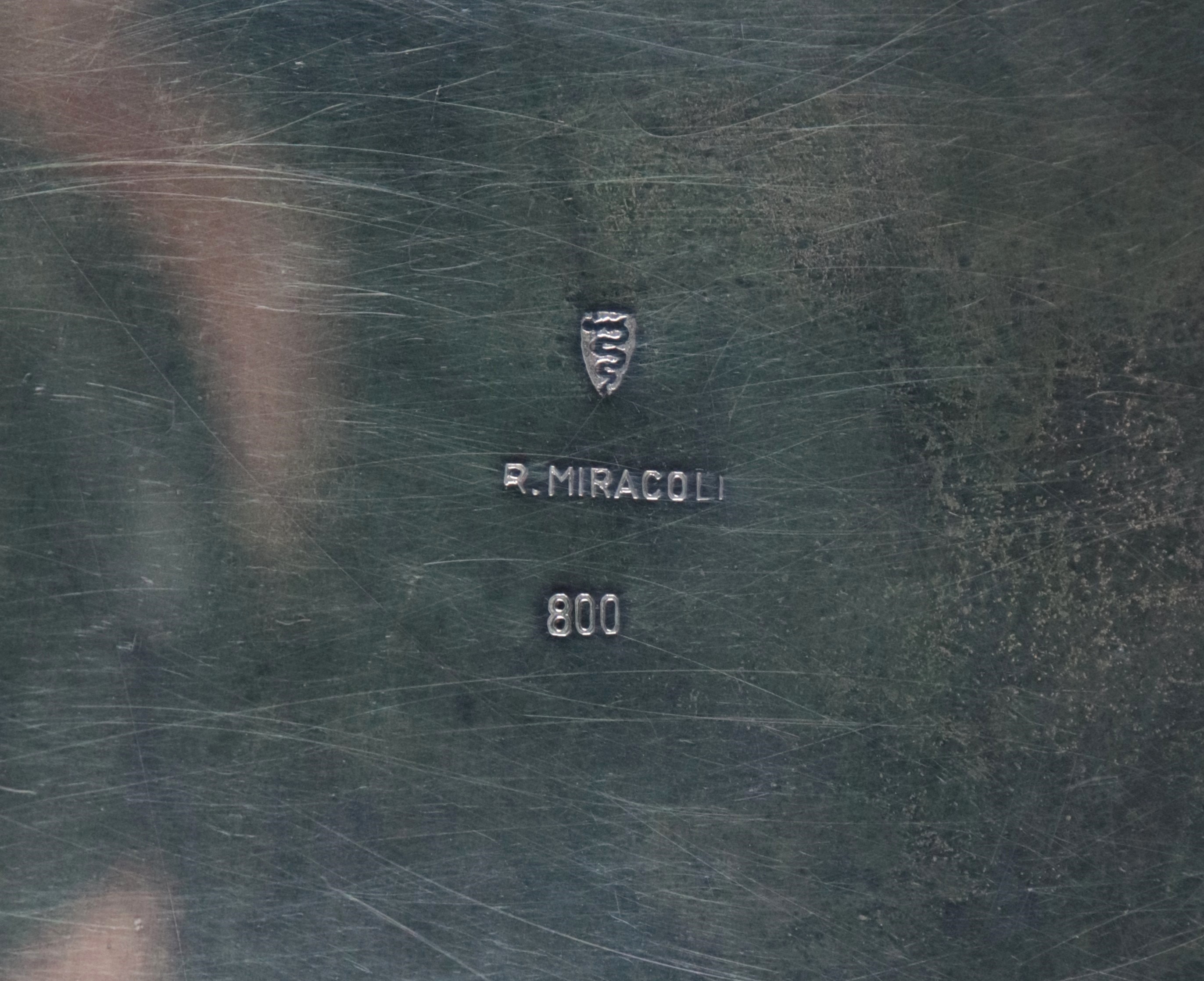 Piccola fruttiera in argento, gr. 455