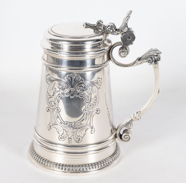Boccale in argento, gr. 780
