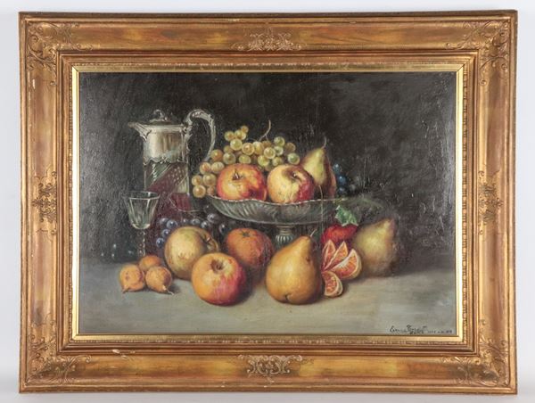 Pittore Italiano Inizio XX Secolo - Firmato e datato Roma 1938. "Natura morta di frutta con caraffa e bicchiere"