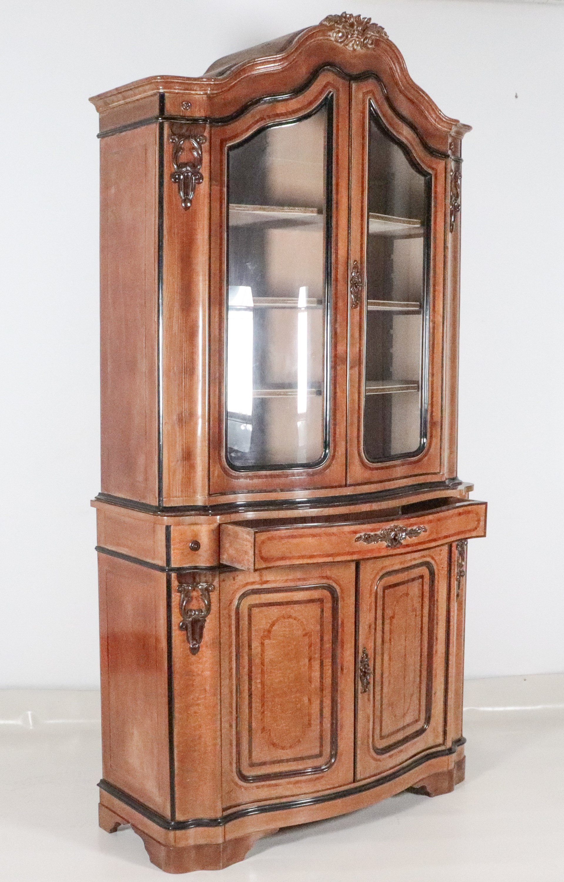 Vetrina a doppio corpo