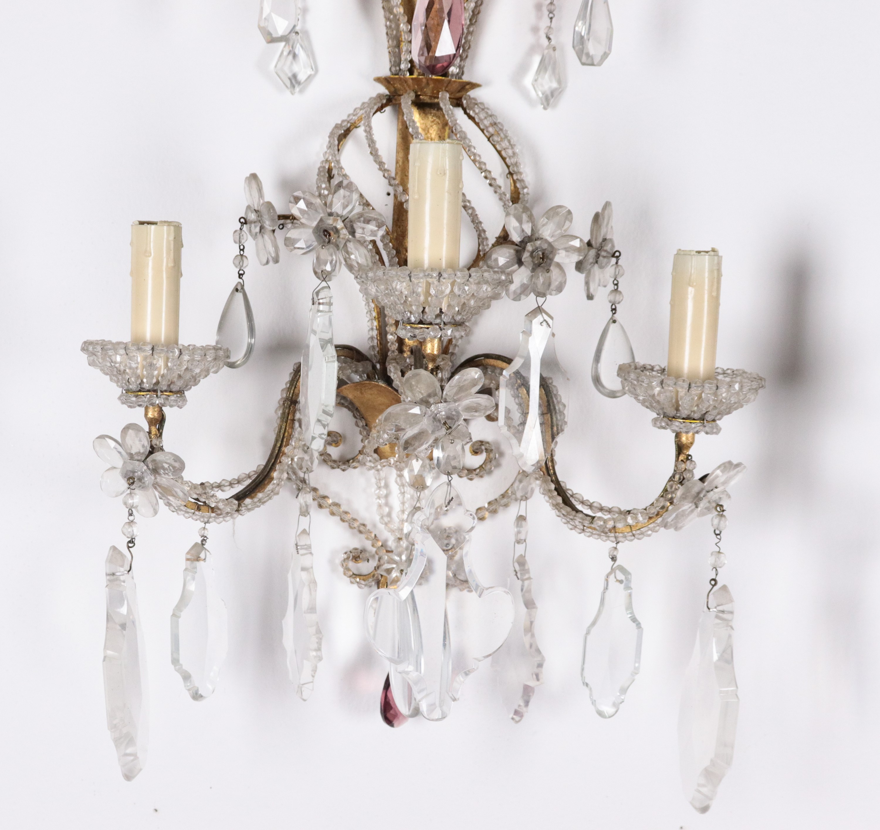 Coppia di appliques in cristallo e metallo dorato