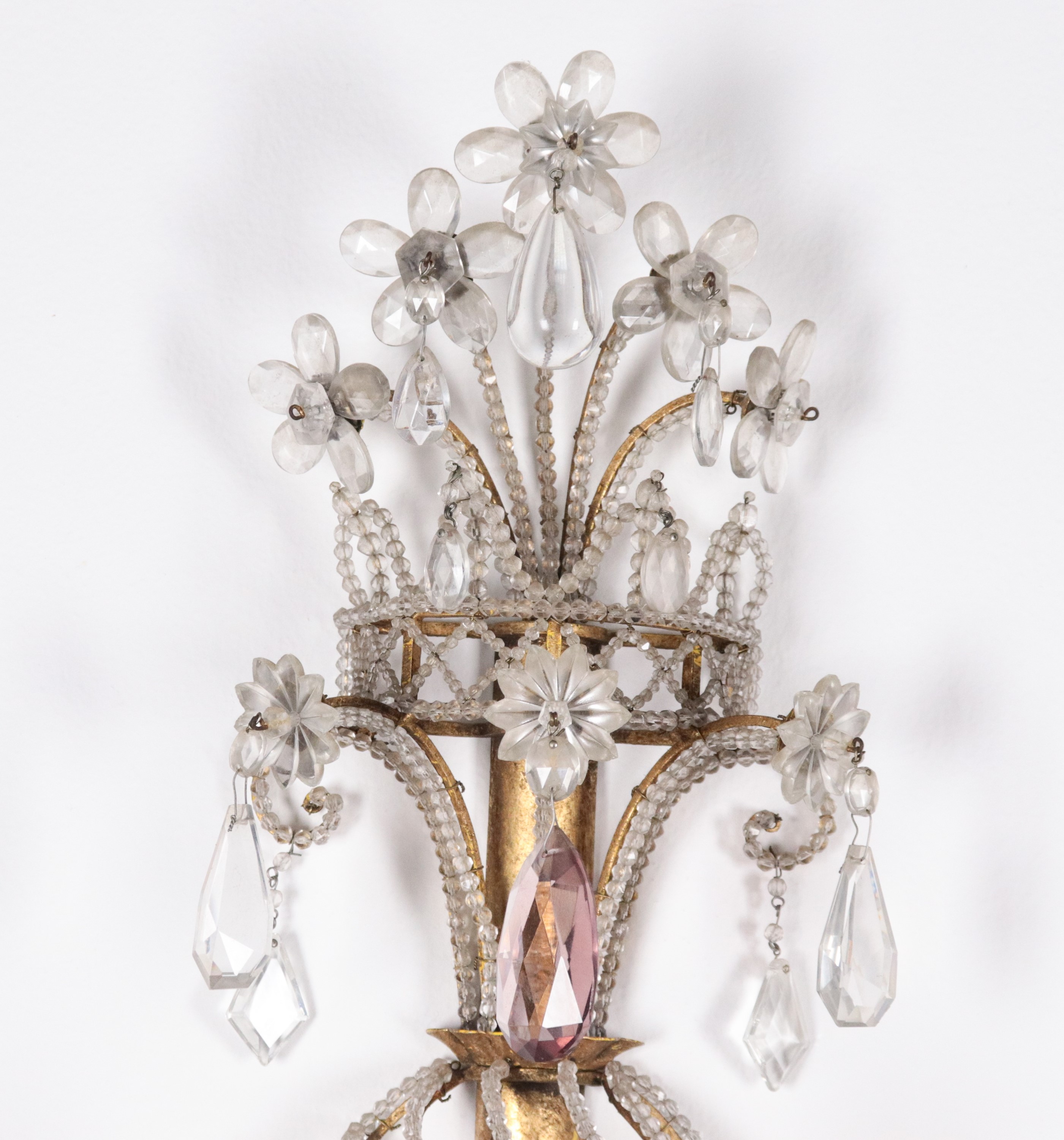 Coppia di appliques in cristallo e metallo dorato