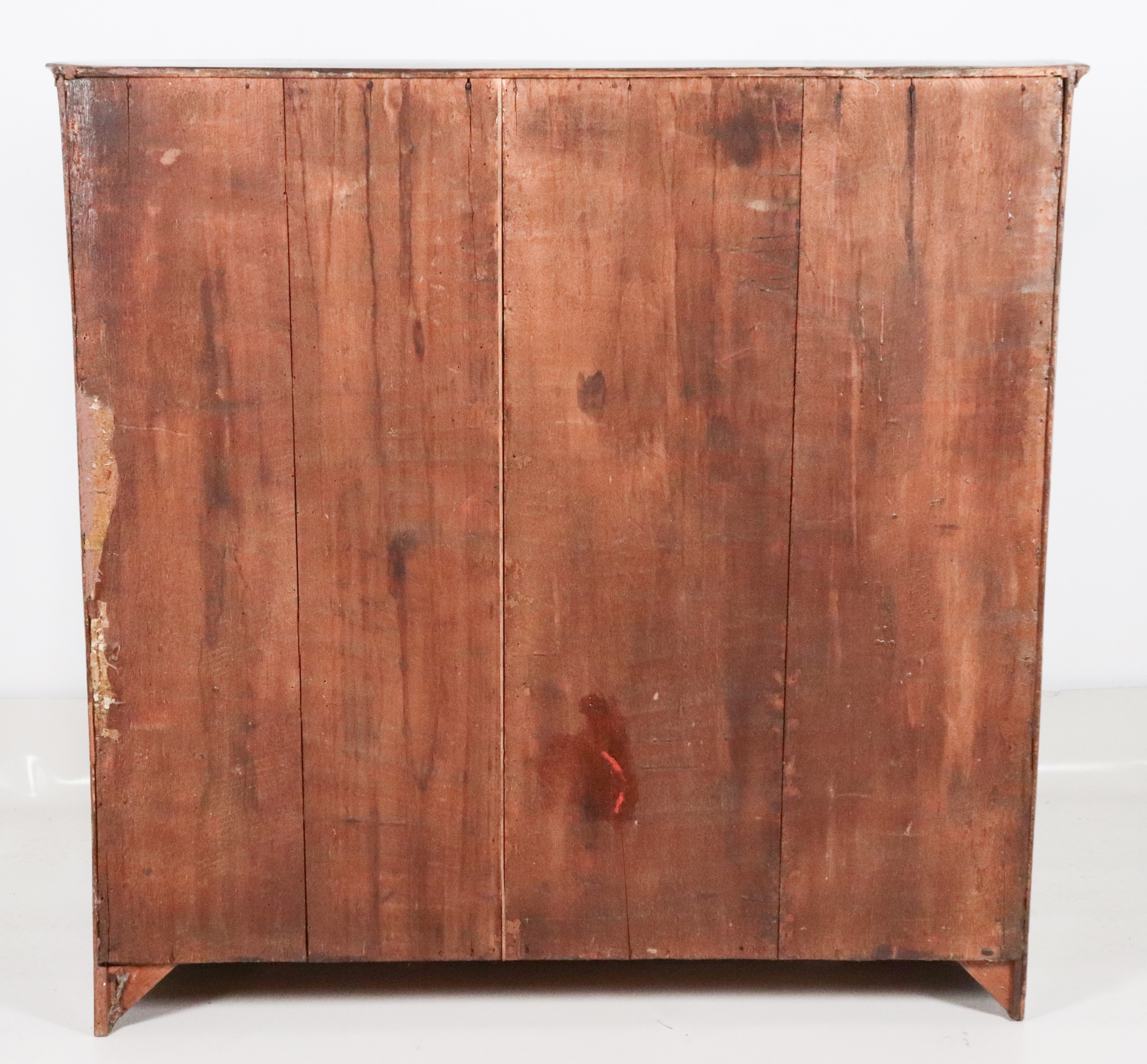 Ribalta in noce con filettature intarsiate