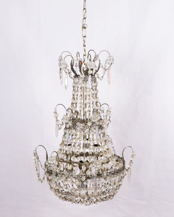 Lampadario a mongolfiera in cristallo e metallo
