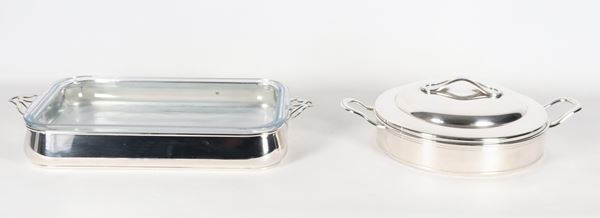 Lot of two silver metal baking dishes
