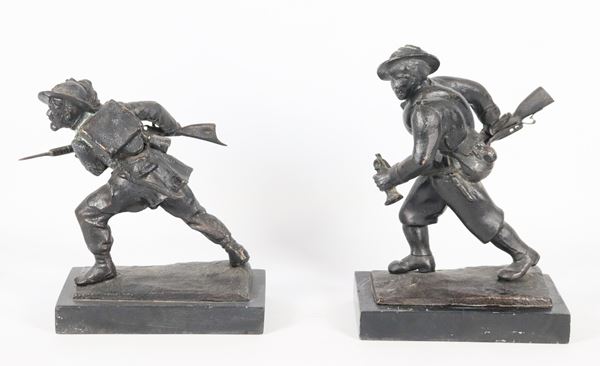 "Bersaglieri", coppia di piccole sculture in bronzo