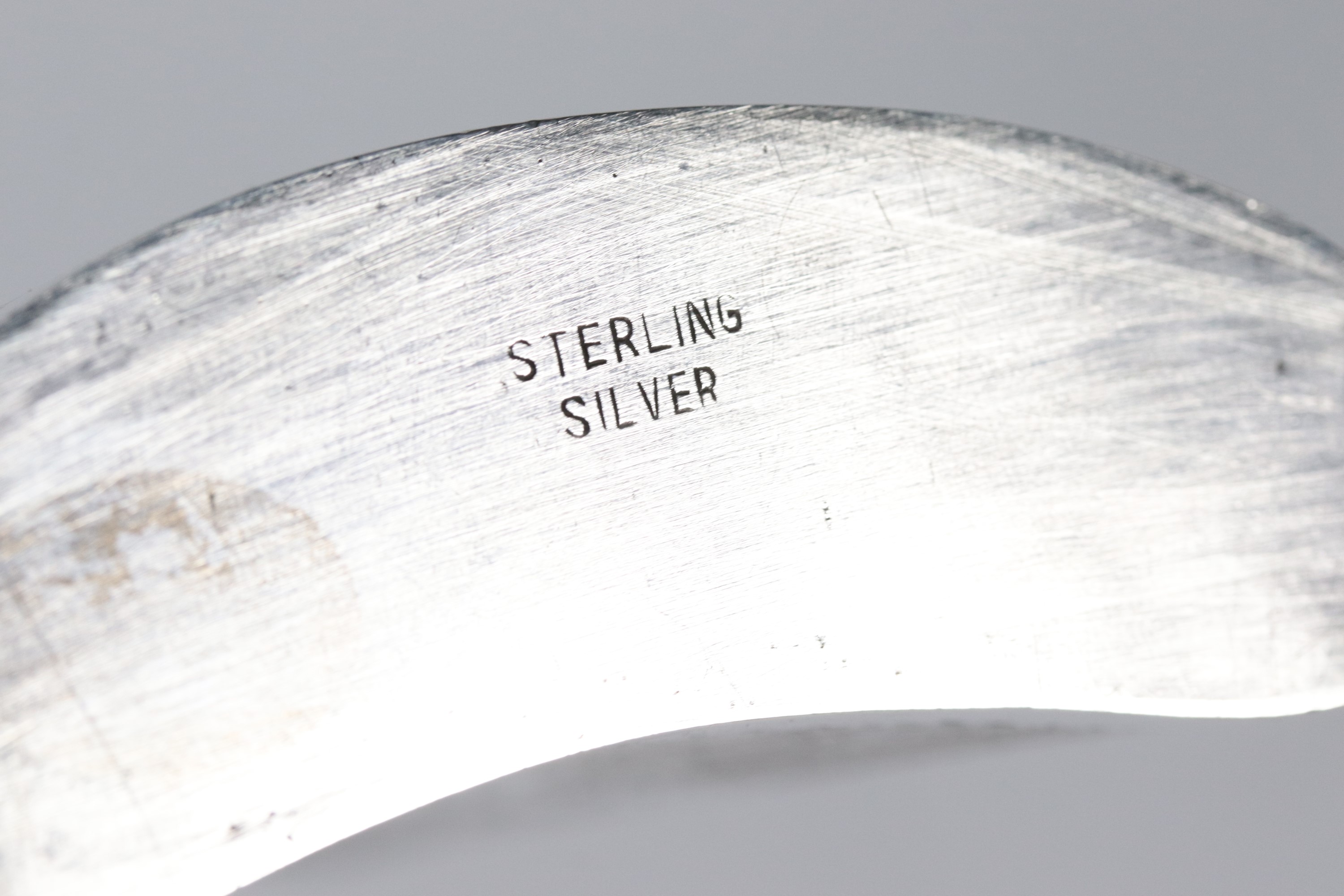 Lotto di quattro fiaschette da liquore in argento Sterling 925, gr. 740