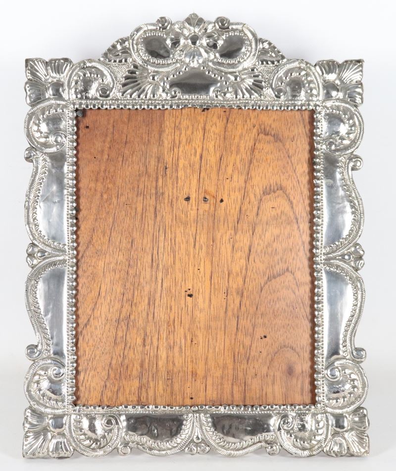 Cornice da tavolo orientale in argento