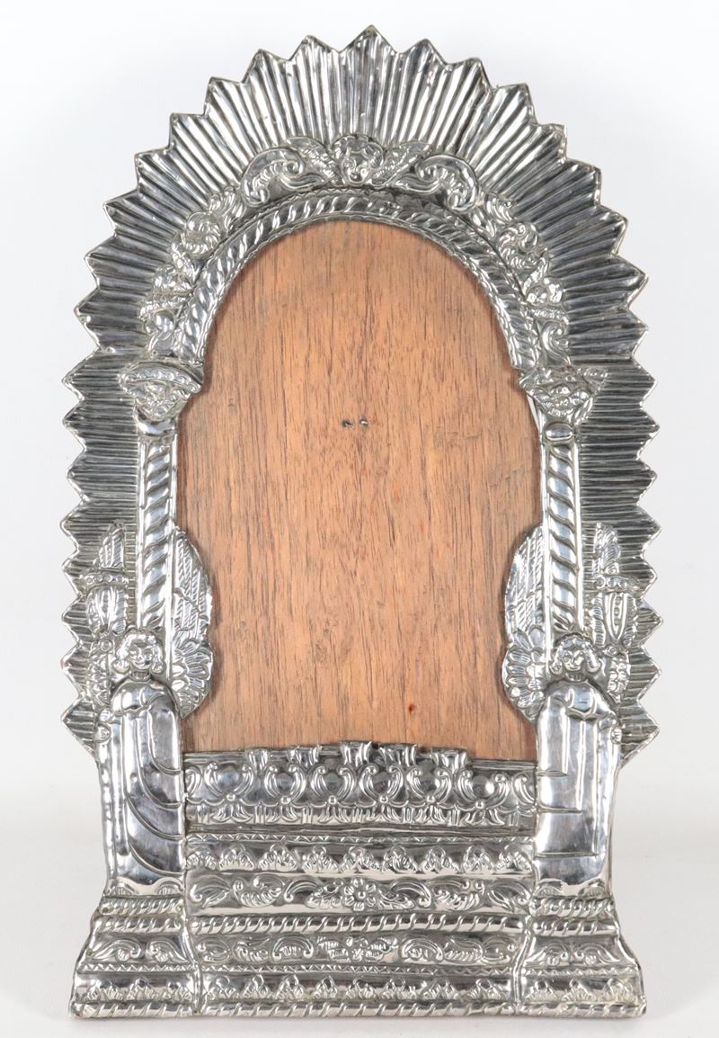 Cornice da tavolo orientale in argento