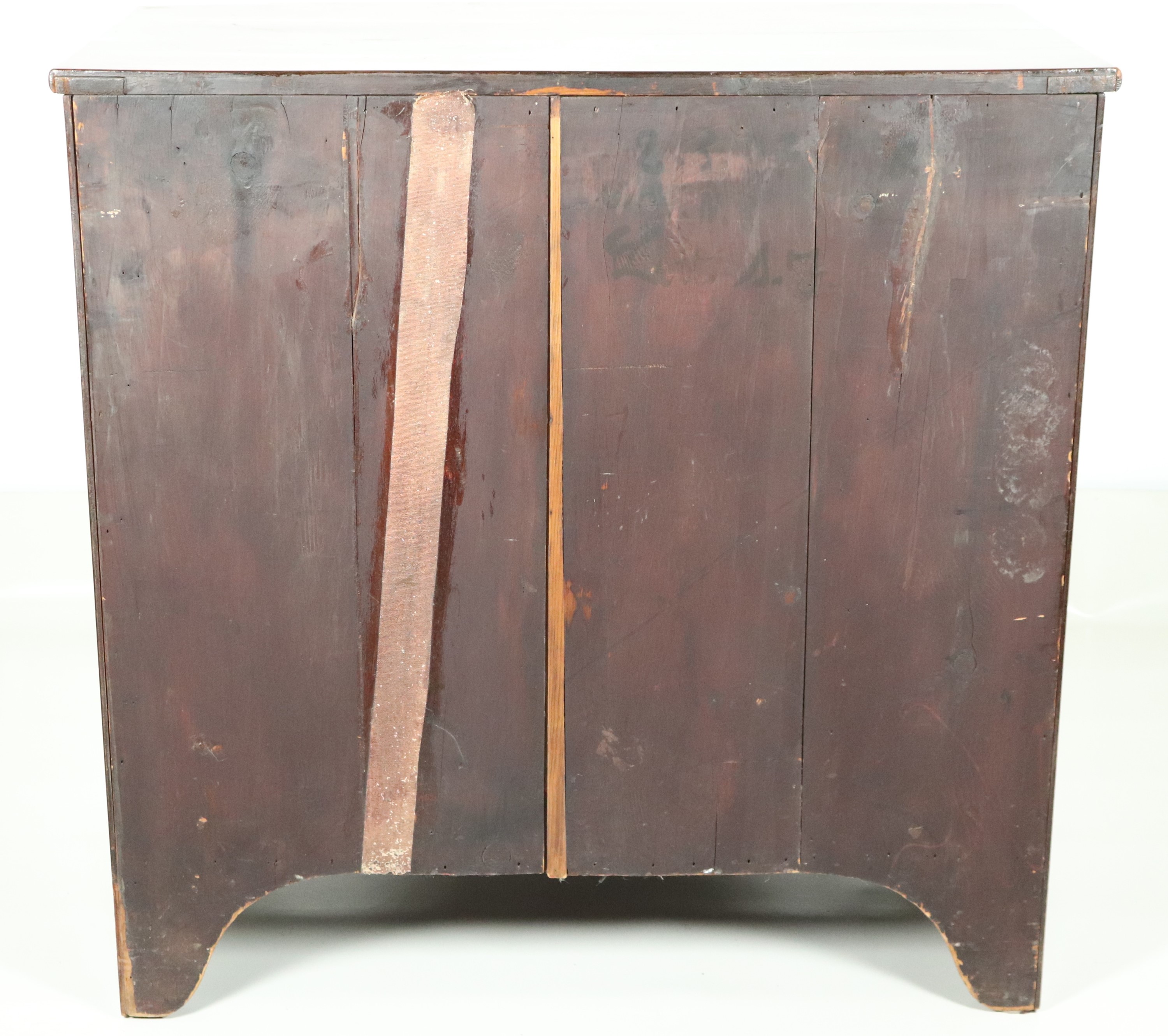 Antico como’ inglese in mogano e piuma di mogano, con intarsi a motivi Sheraton