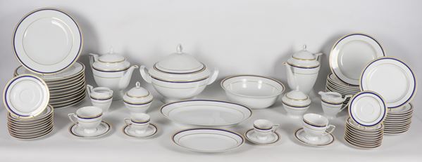 German Bavaria porcelain dinner service with blue and gold filleted edges (70 pcs)