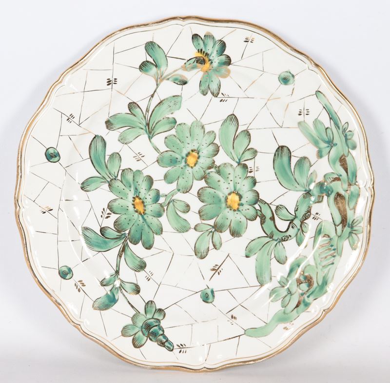 Piatto da muro in ceramica porcellanata con decorazioni floreali in verde