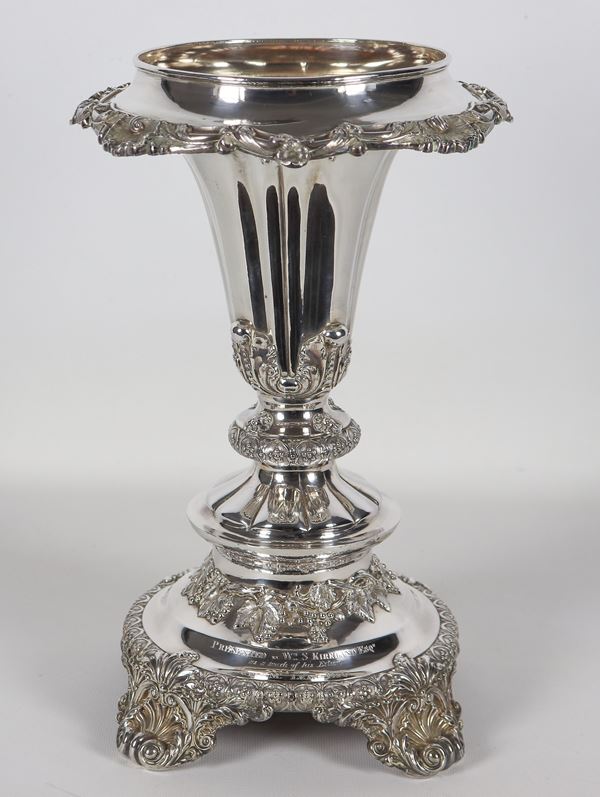 Antique George III silver centrepiece, gr. 1858