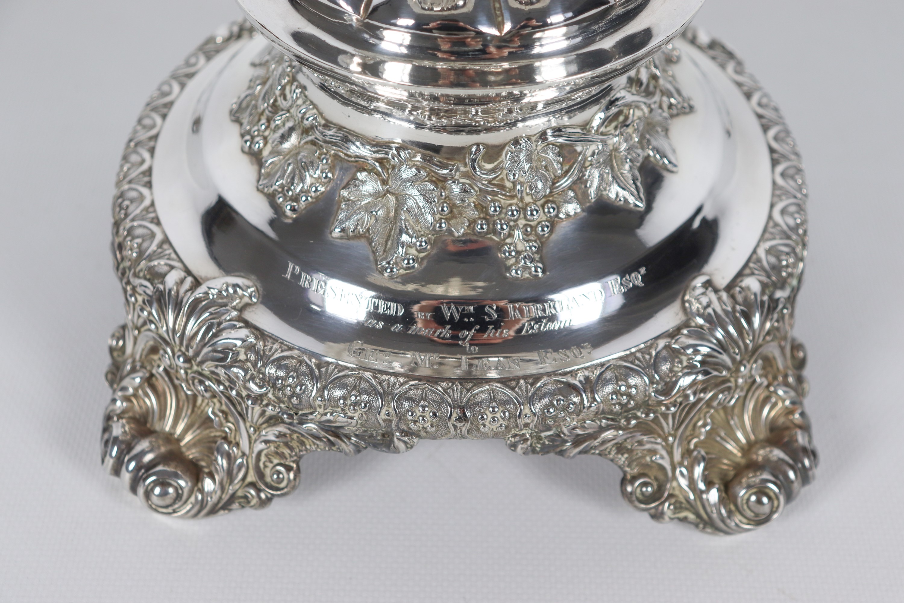 Antico centrotavola Giorgio III in argento, gr. 1858