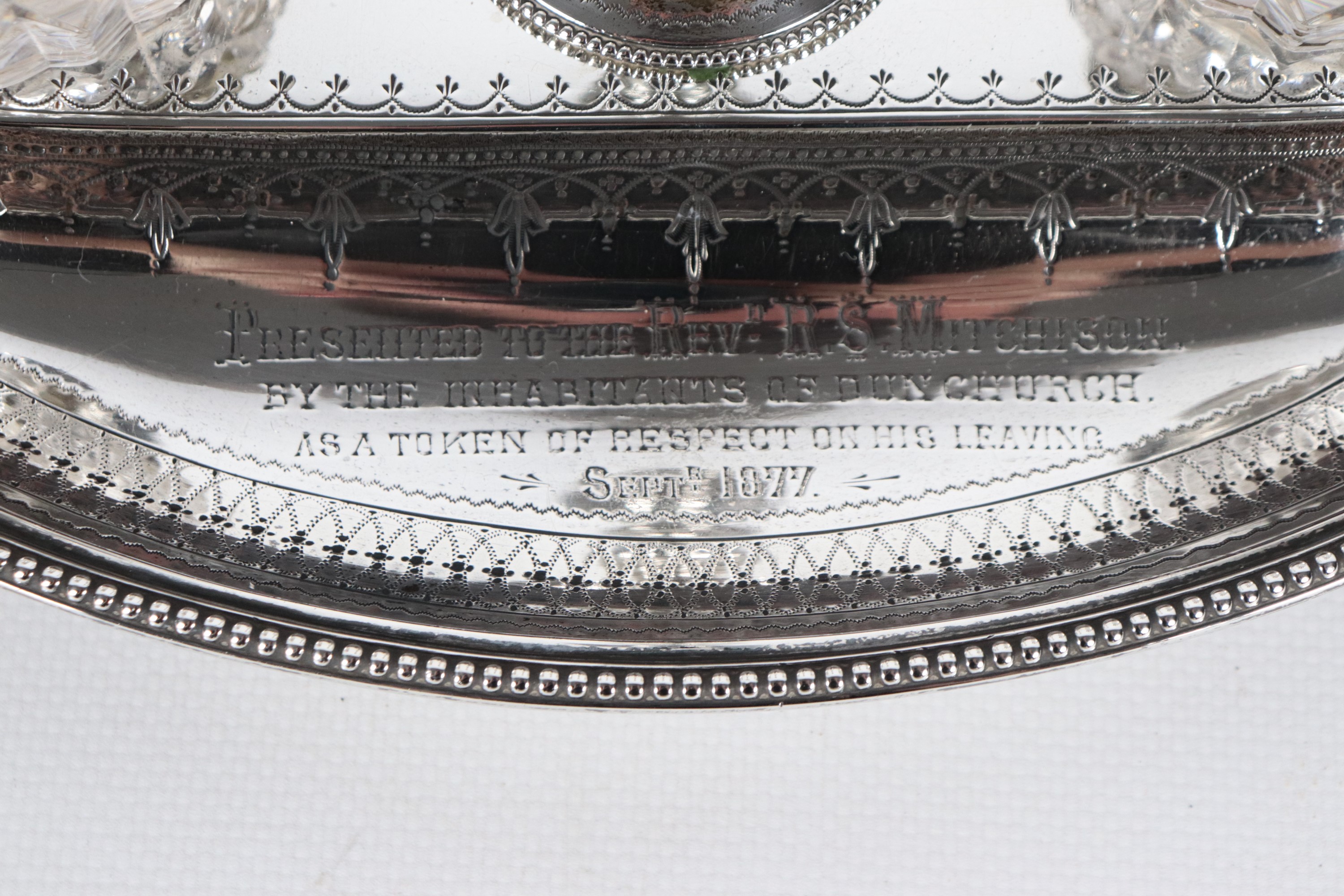 Antico calamaio Epoca Regina Vittoria in argento cesellato e sbalzato, gr. 504