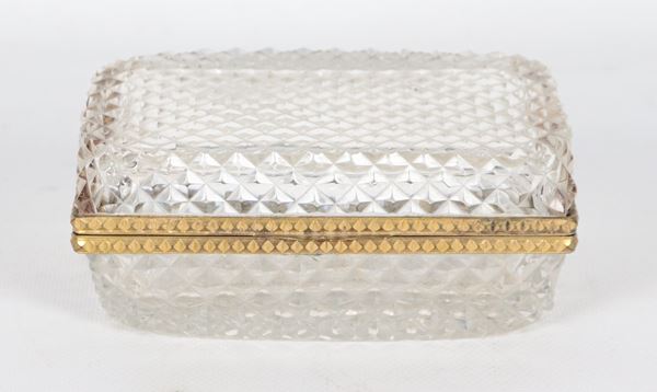 Rectangular box in diamond-cut crystal with gold metal edges