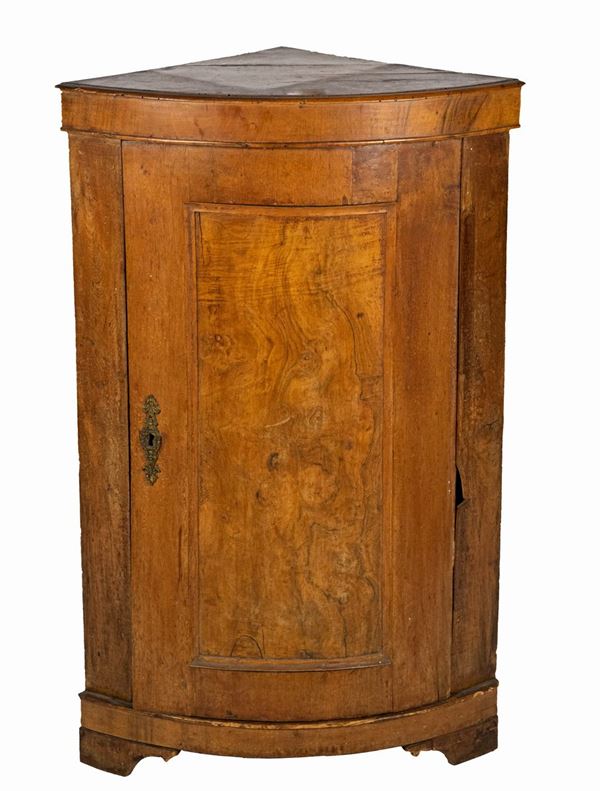 Low walnut corner unit with central door