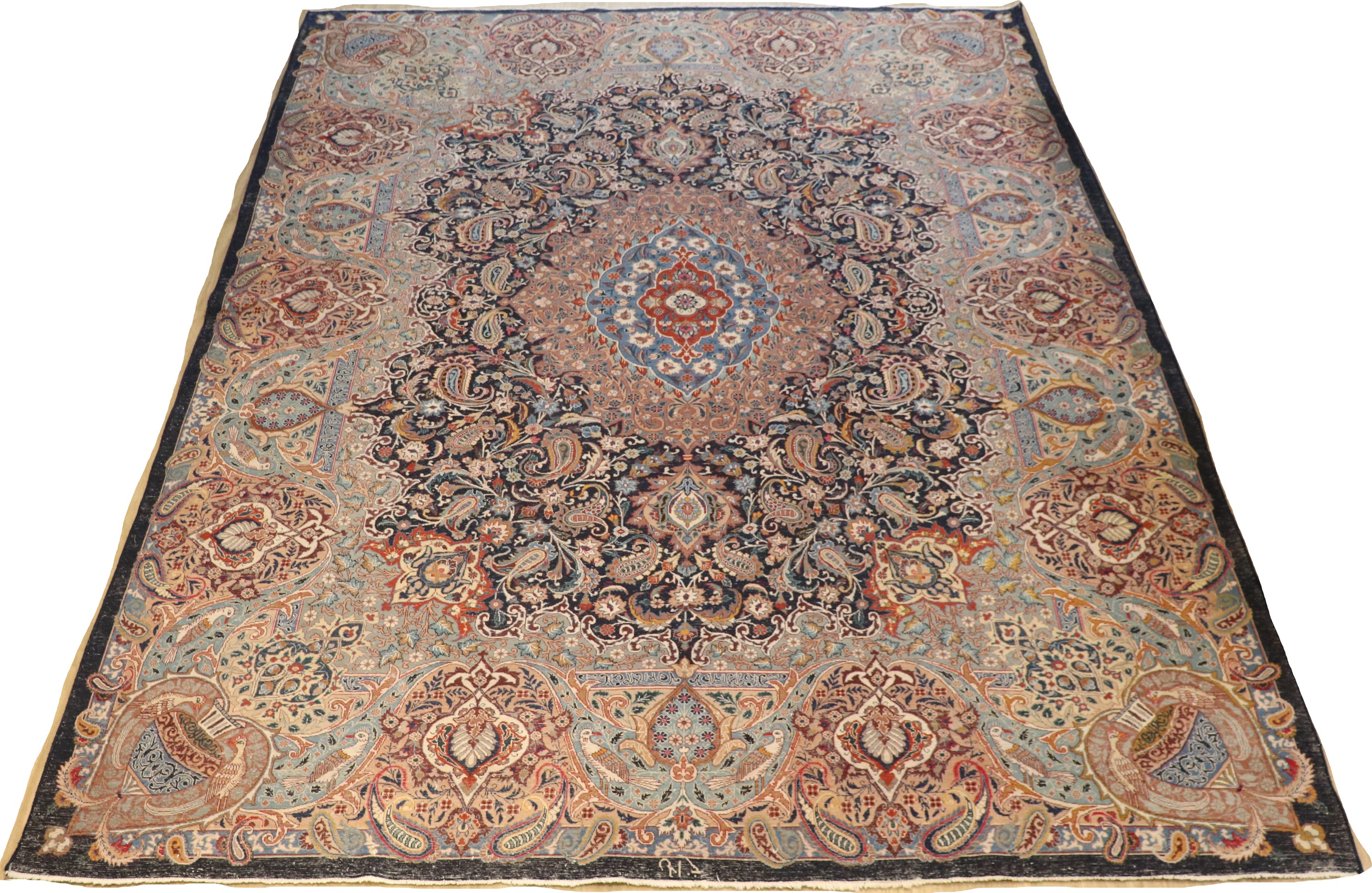 Grande tappeto persiano Kashan a disegni floreali con rosone centrale su fondo blu e avana, M. 3,...