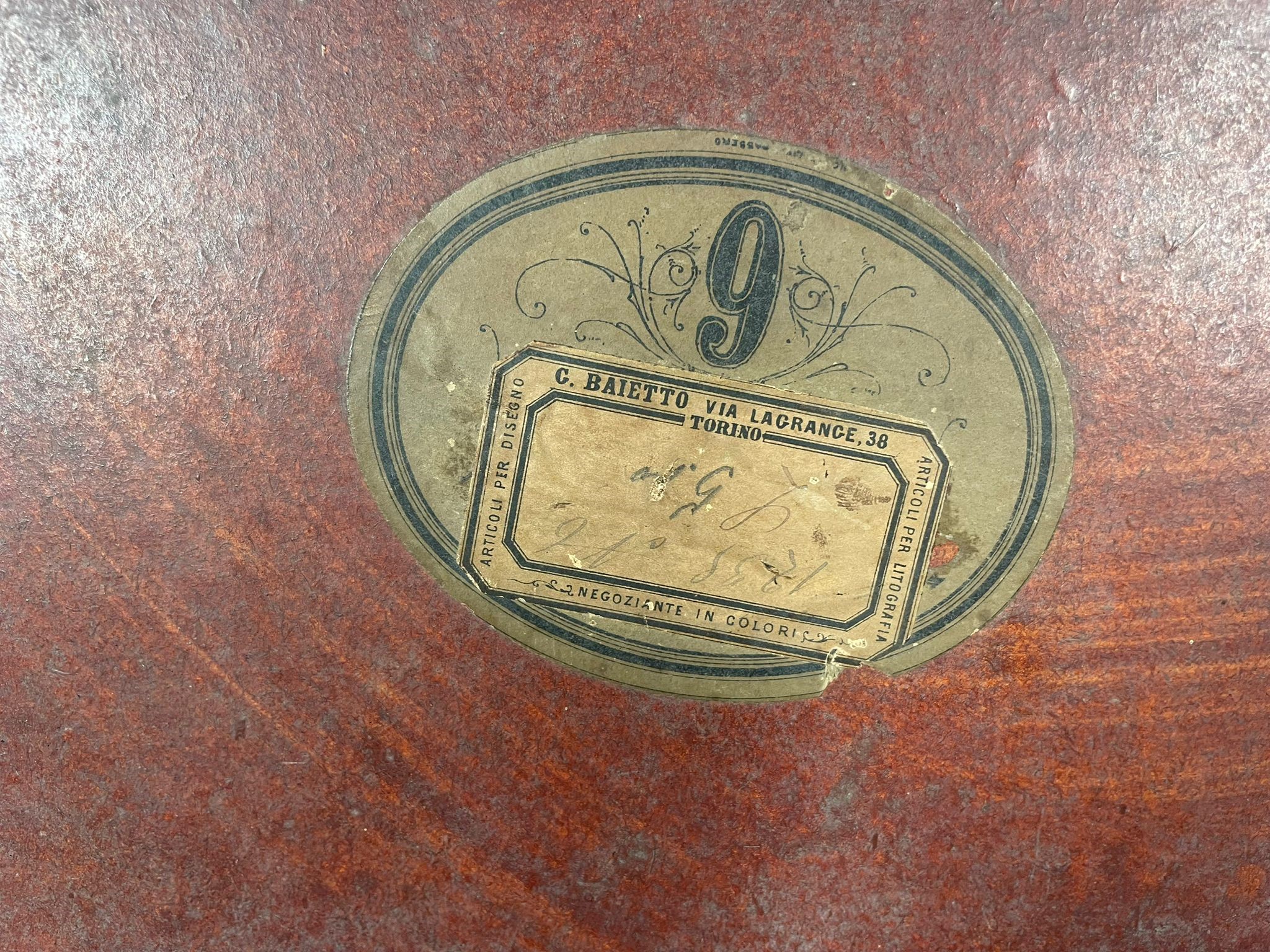 "Nature morte di frutta e vasellame"