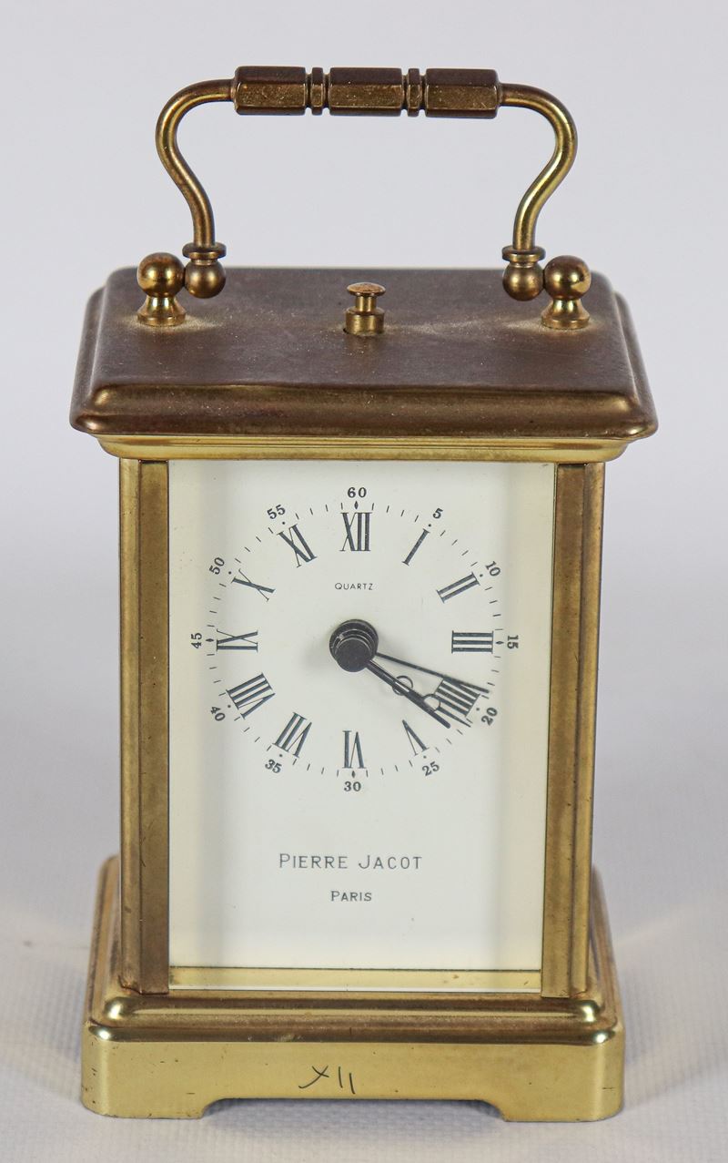 Cappuccina in metallo dorato, quadrante in smalto firmato Pierre Jacot Paris