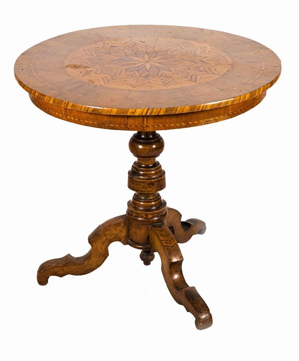 Rolo coffee table in walnut