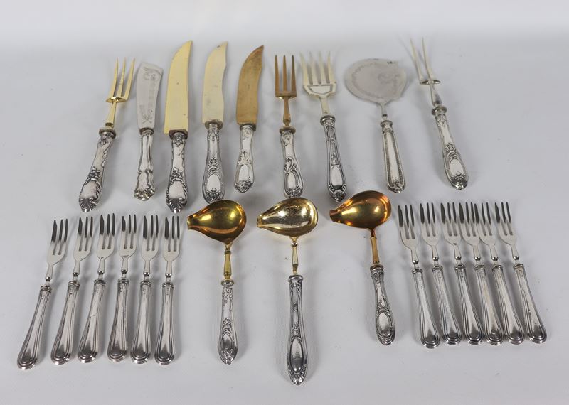 Lotto di posate con manici in argento (24 pz.)