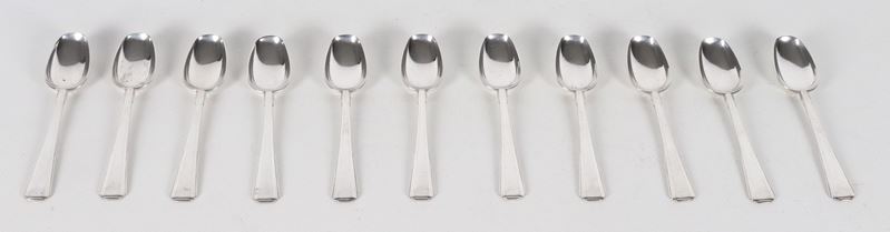 Lotto di undici cucchiaini da gelato in argento titolo 900, gr. 350