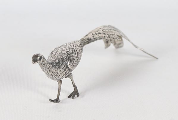 "Peacock", small sculpture in chiseled and embossed silver, 90 gr.