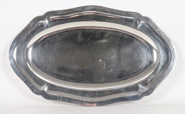 Oval silver serving dish with shaped edge, 610g