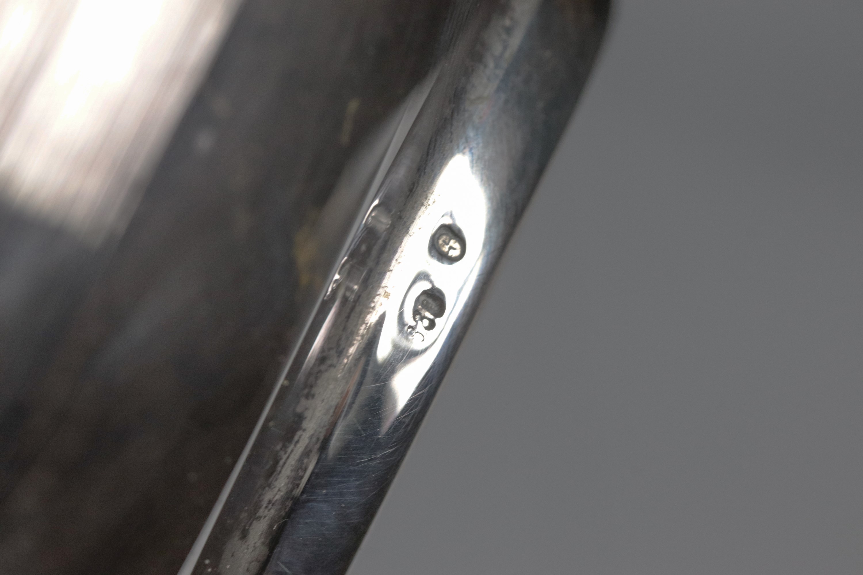 Ciotola in argento cesellato, gr. 200