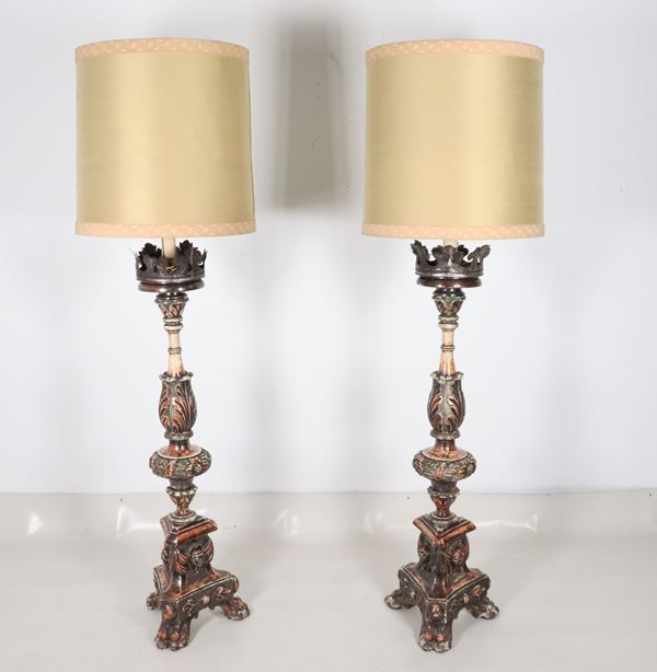 Pair of large antique floor torches in gilded wood and carved with Louis XIV motifs