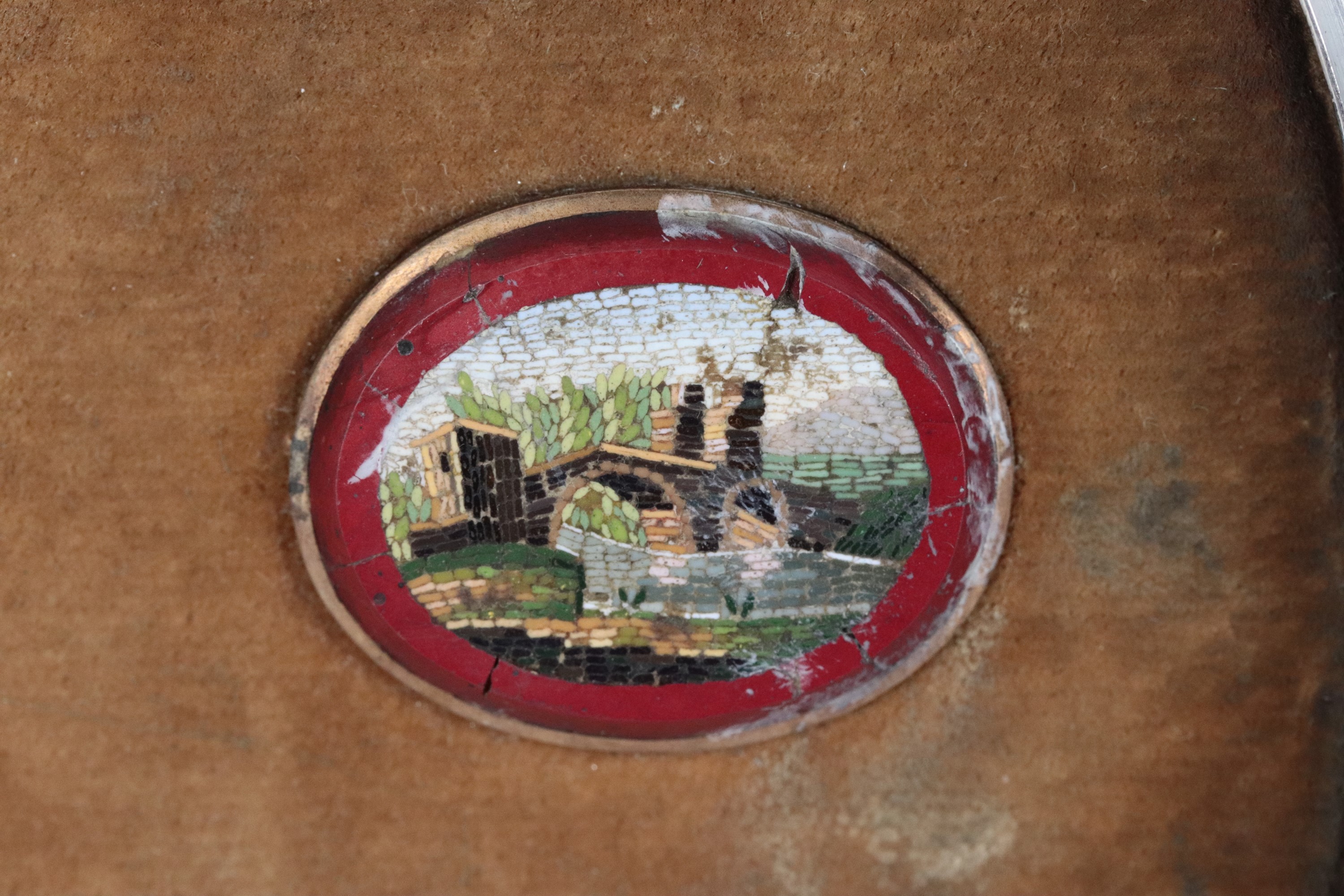 Antico lotto di sette piccoli micromosaici romani con vedute di San Pietro, i Fori, Ponte Salario...