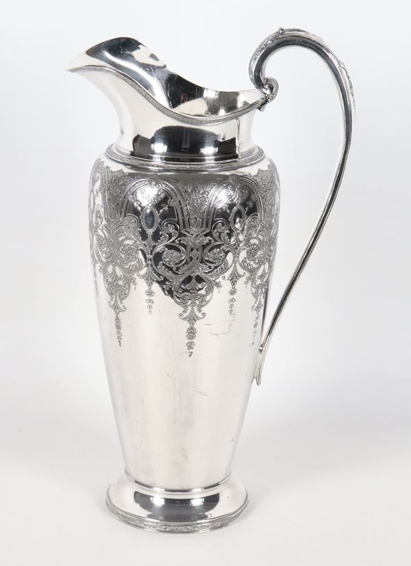Antique large English Art Nouveau carafe, in silver-plated metal and embossed with floral interweaving