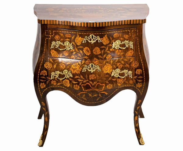 Louis XV walnut chest of drawers