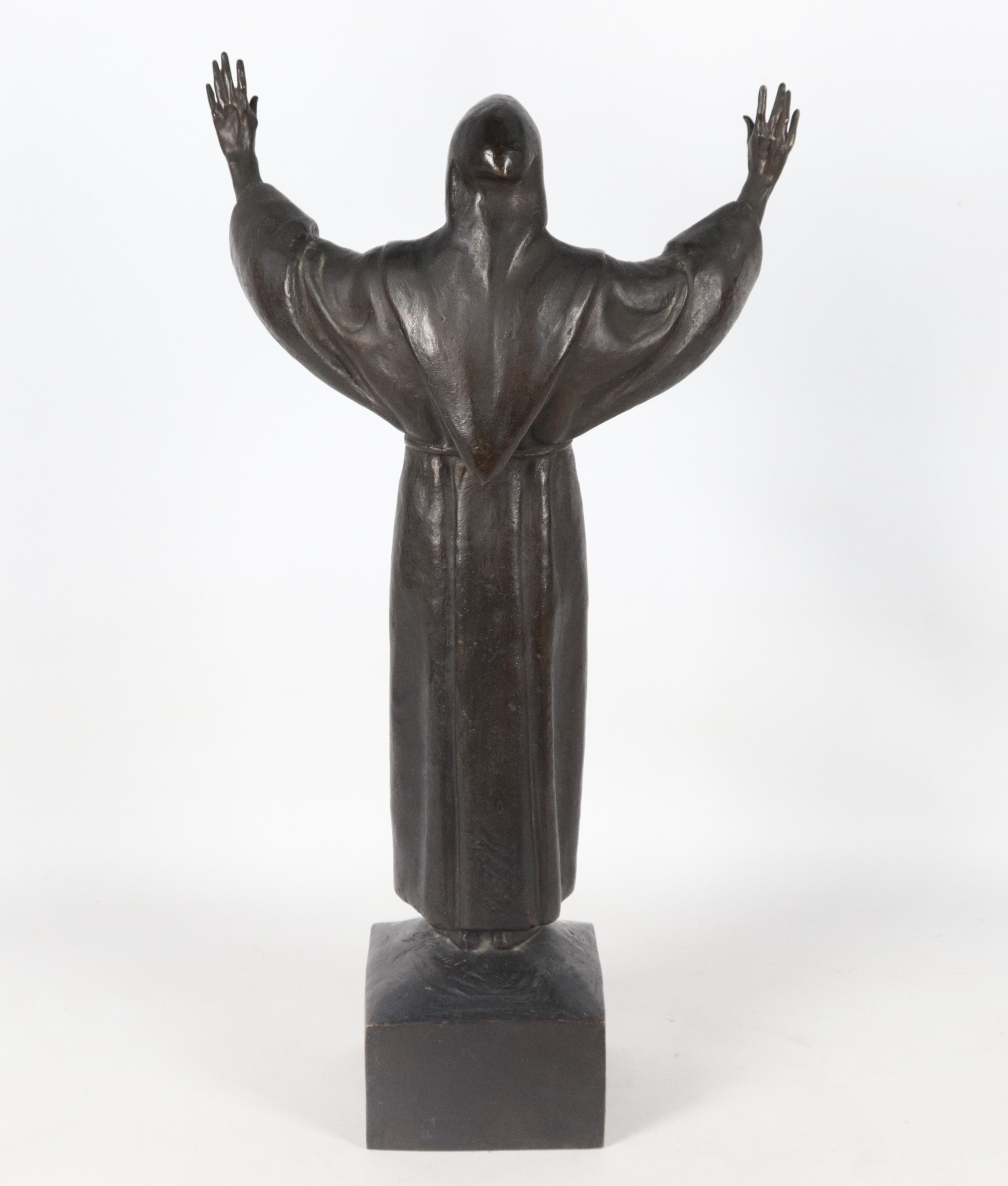 Firmata. "San Francesco d'Assisi", scultura in bronzo