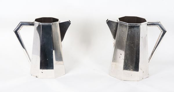 Lot of two octagonal silver jugs, 1645g