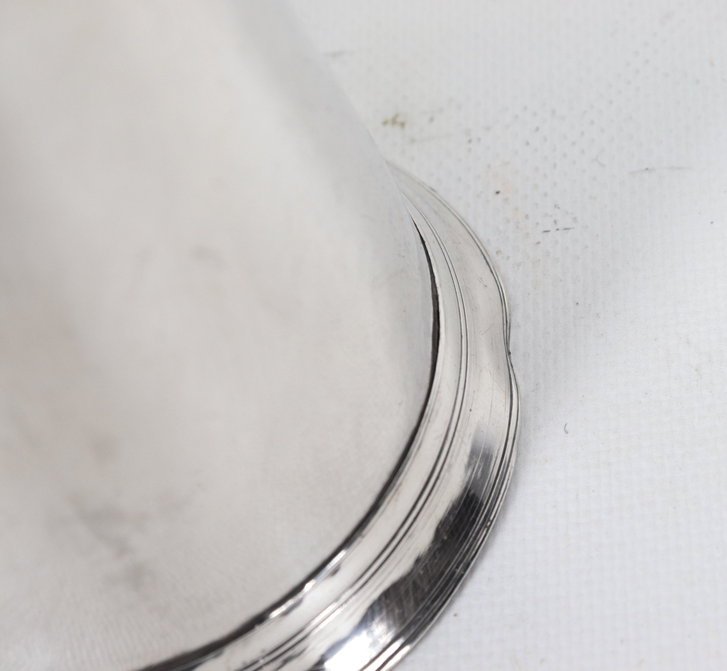 Tankard in argento con manico ricurvo, gr. 310