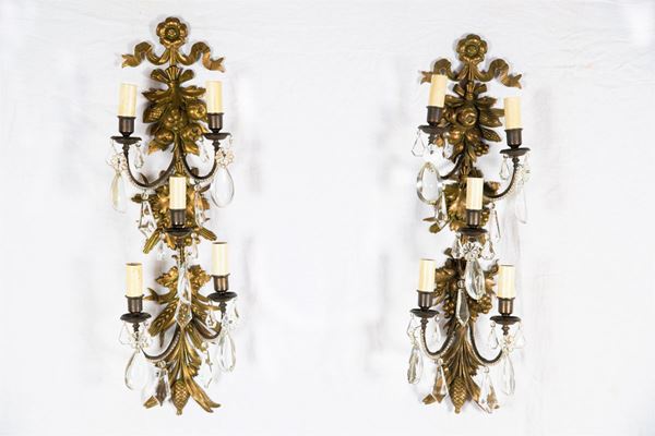 Pair of French Appliques in gilded bronze