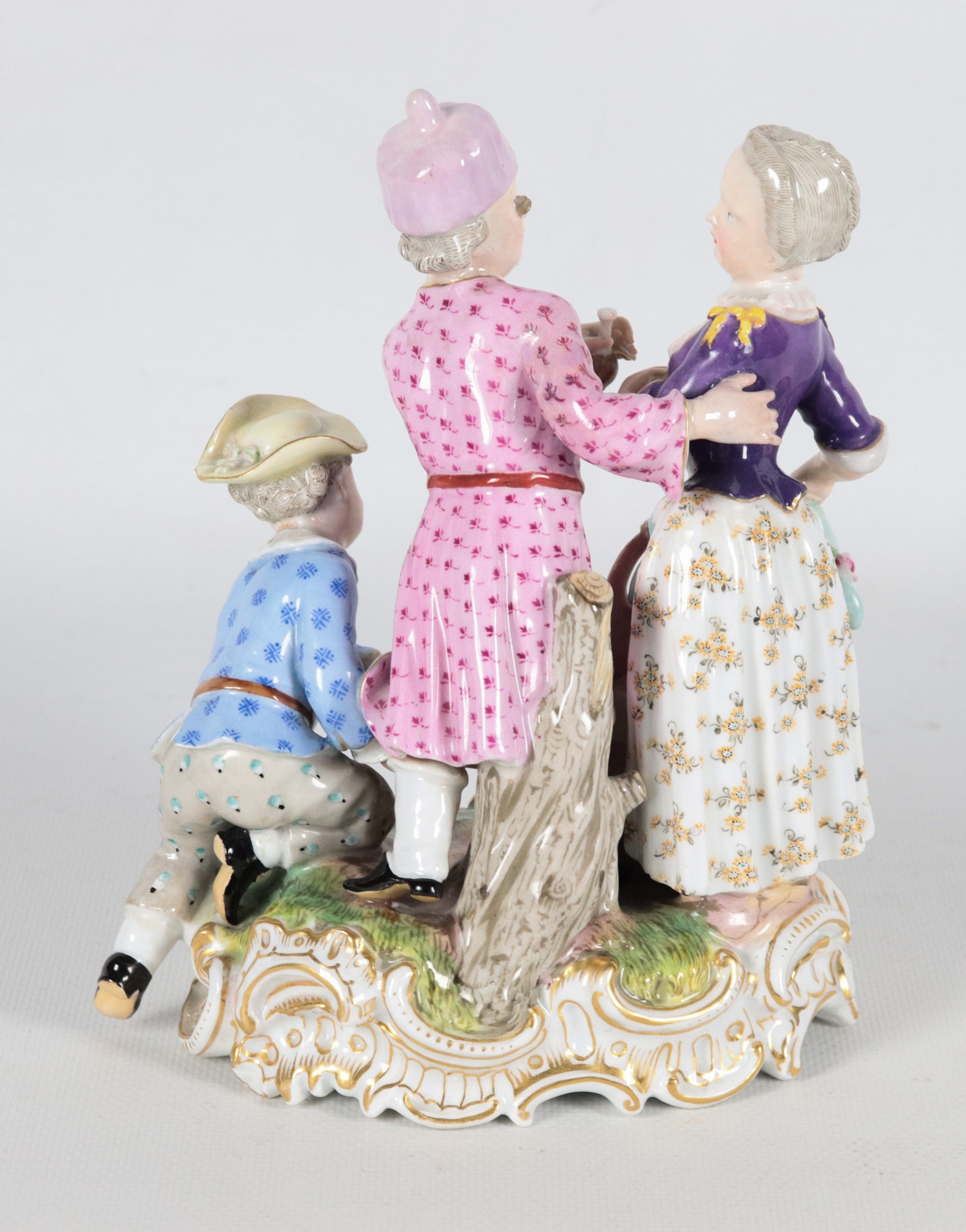 "Giochi di bambini", antico piccolo gruppo in porcellana policroma Meissen