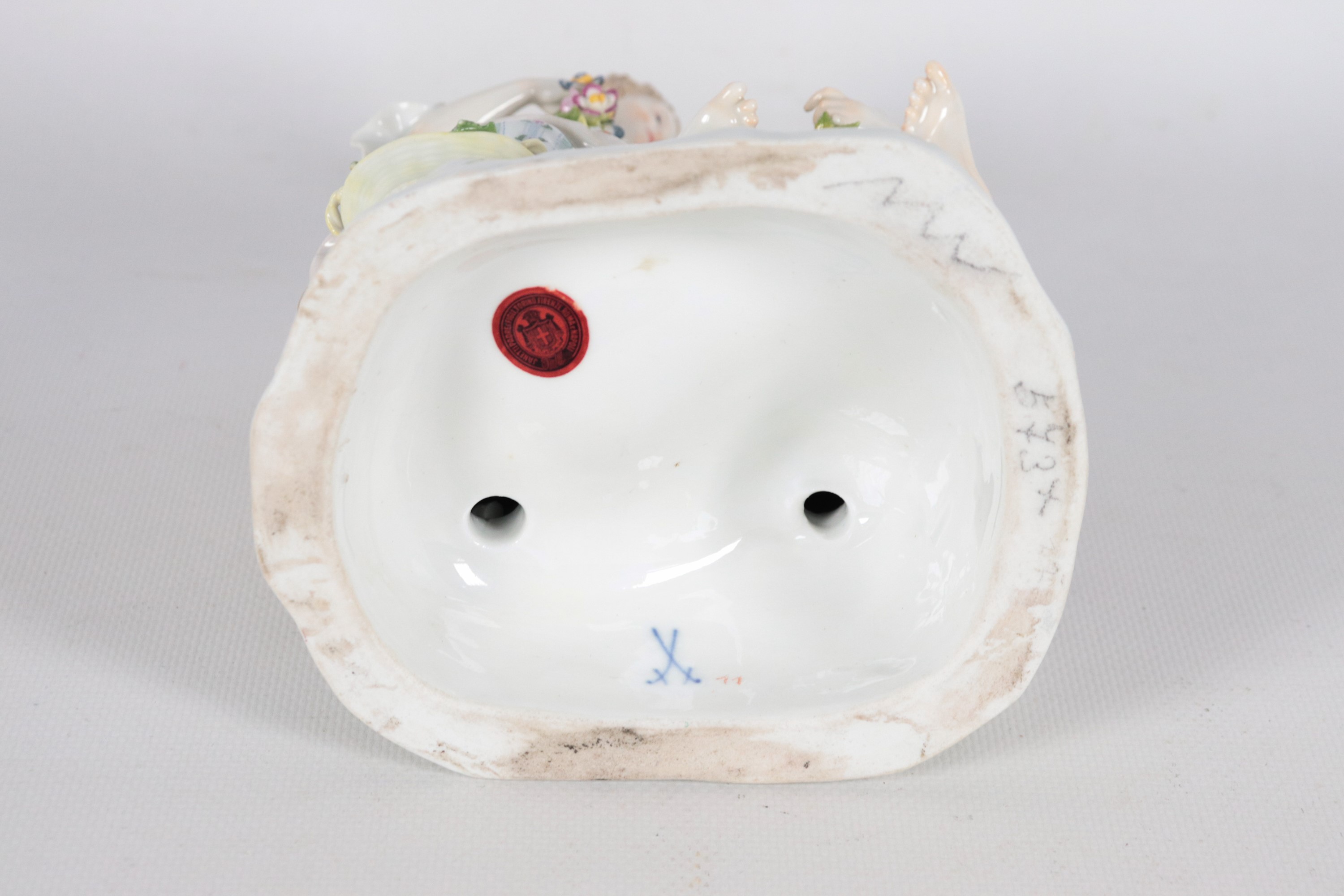 "Scena galante", antico piccolo gruppo in porcellana policroma Meissen