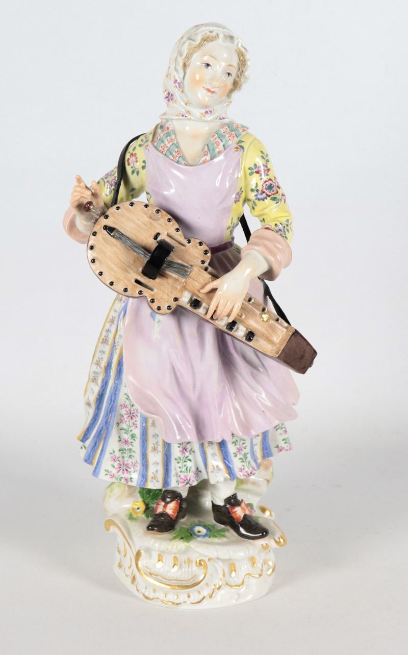"Suonatrice di ghironda", antica scultura in porcellana policroma Meissen
