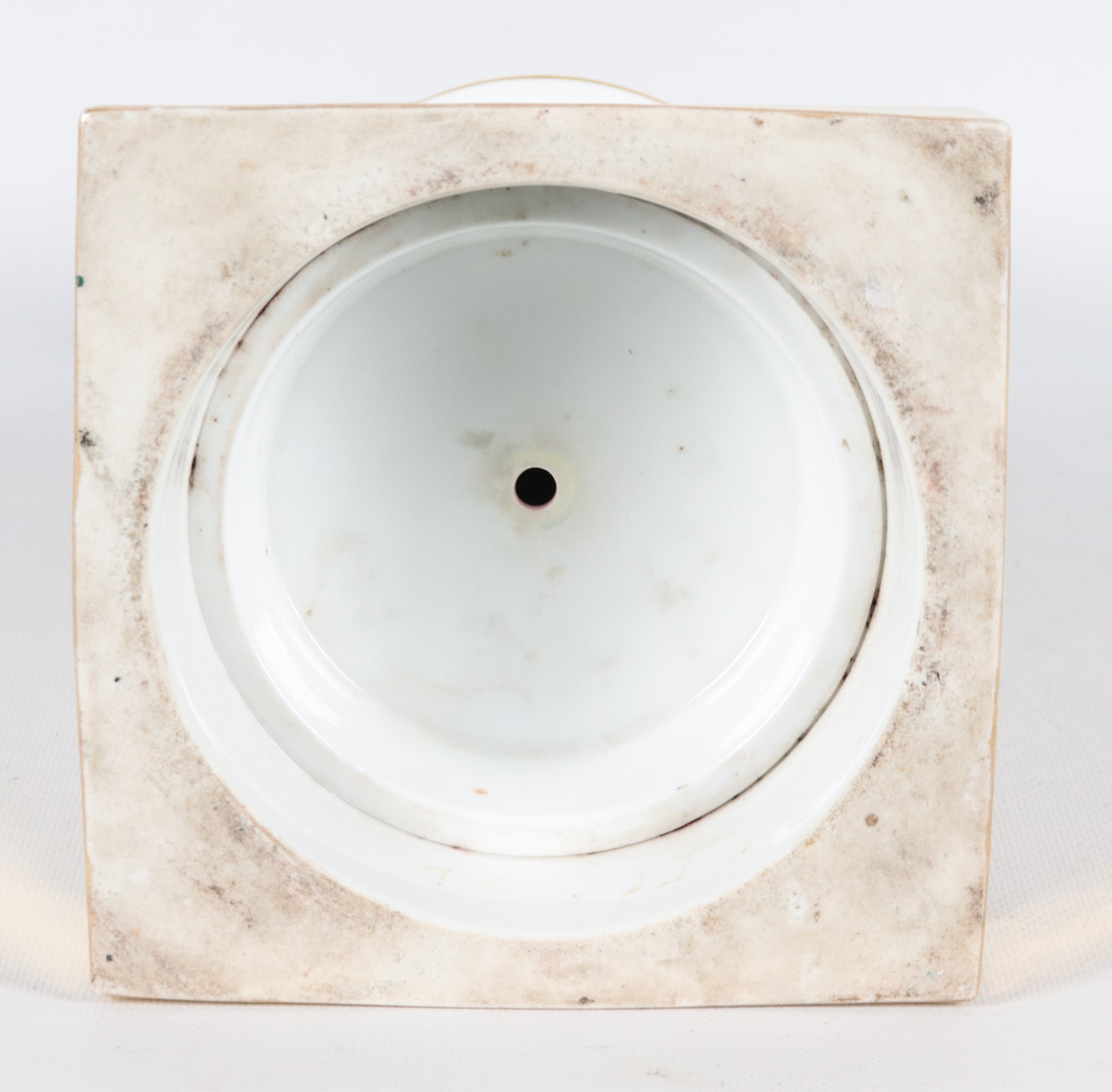 "Napoleone Bonaparte", antica scultura in porcellana policroma, sorretta da base a colonna con lu...